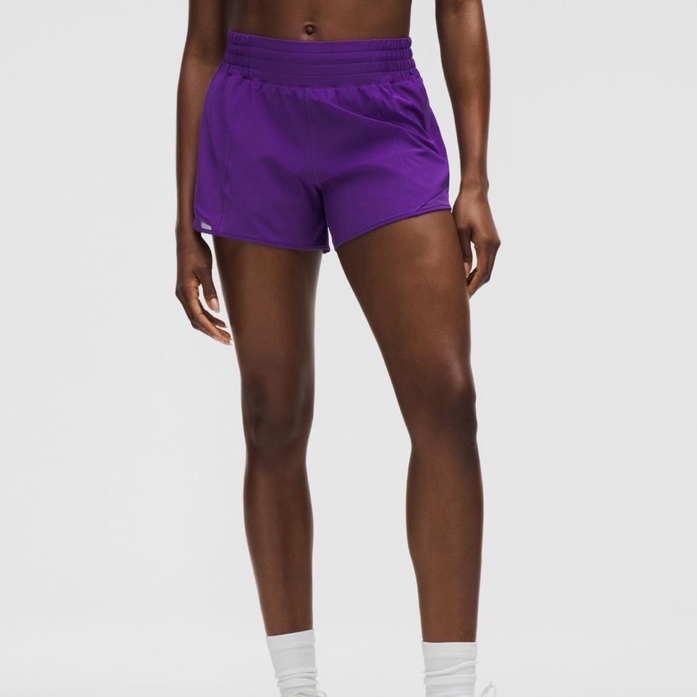 Lululemon Hotty Hot High-Rise Lined Short 2.5”, College Purple, Size 6